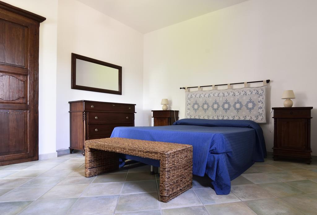 Agriturismo Guthiddai Oliena Bilik gambar